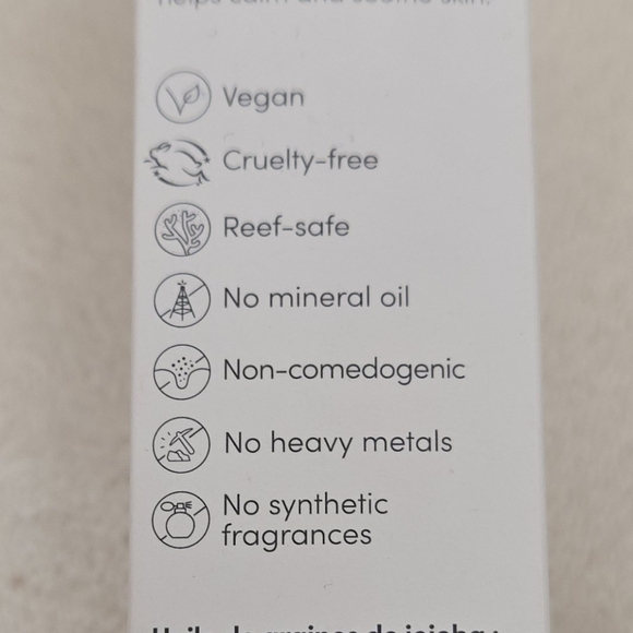 Jane Iredale DARK Dream Tint Tinted Moisturizer - Picture 6 of 9